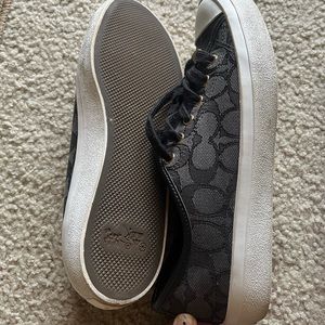 Coach brand women’s tennis shoes fashion size 7.5